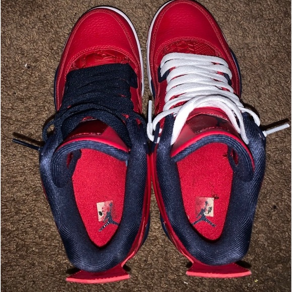 Jordan 4 Fiba - Picture 3 of 3